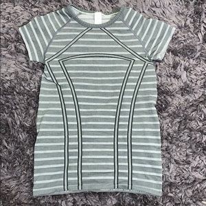Ivivva fitted shirt